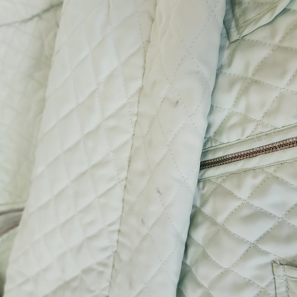 Ann Taylor Loft  Light Lime Green Quilted Jacket. Size 12 - Picture 9 of 9